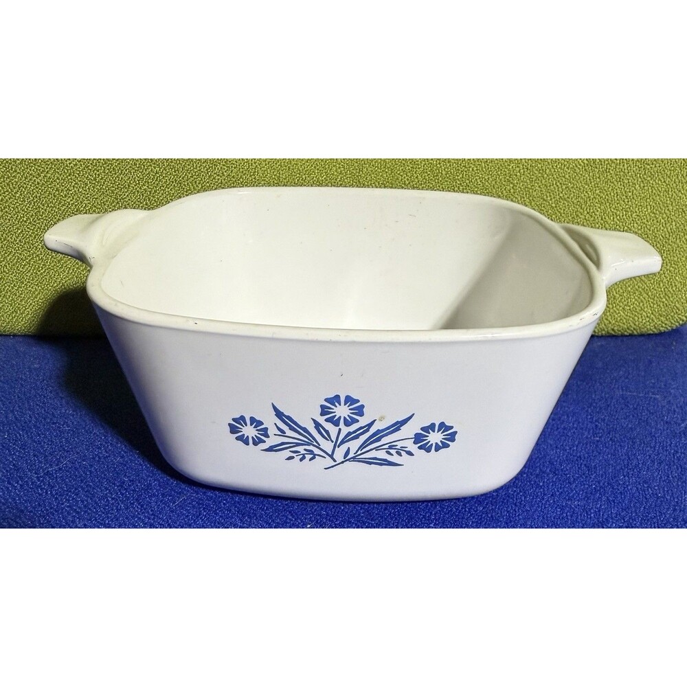 Vintage Corning Ware P-43-B Blue Cornflower 2 3/4 Cup Baking Dish